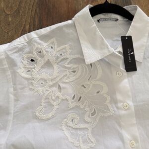 Natori Cotton Poplin Embroidered White Trapeze Shirt size M (US 8/10)